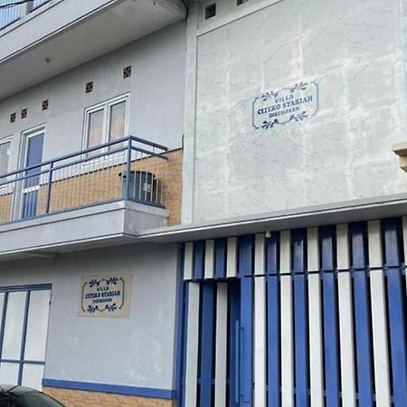 Villa Syariah Citeko Mitra Reddoorz Bogor Exterior foto